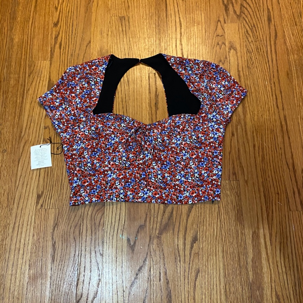 Floral open back shirt
